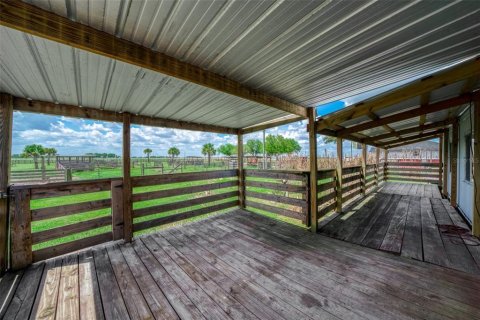 House in Venus, Florida 5 bedrooms, 188.41 sq.m. № 2208423 - photo 28