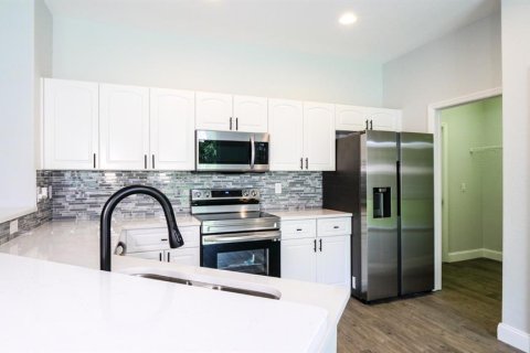 Casa en venta en North Port, Florida, 3 dormitorios, 162.49 m2 № 1909591 - foto 10
