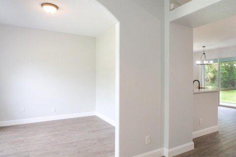 Casa en venta en North Port, Florida, 3 dormitorios, 162.49 m2 № 1909591 - foto 8