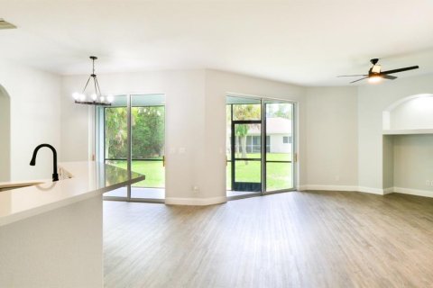 Casa en venta en North Port, Florida, 3 dormitorios, 162.49 m2 № 1909591 - foto 5