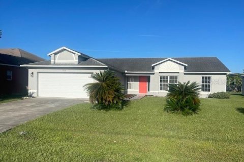House in Kissimmee, Florida 4 bedrooms, 158.86 sq.m. № 1835930 - photo 1