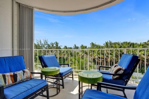 Condo in Palm Beach, Florida, 1 bedroom  № 1892820 - photo 11
