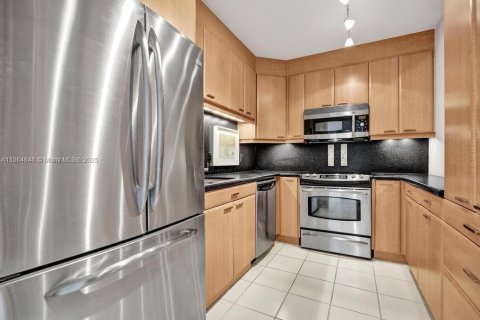 Condo in Palm Beach, Florida, 1 bedroom  № 1892820 - photo 29