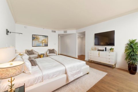 Copropriété à vendre à West Palm Beach, Floride: 3 chambres, 373.28 m2 № 2077747 - photo 25