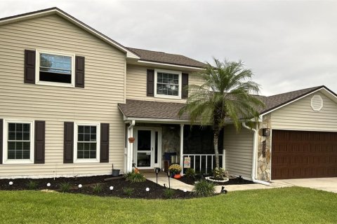 House in Lakeland, Florida 4 bedrooms, 219.81 sq.m. № 1642267 - photo 1