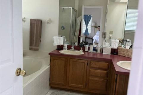 House in Lakeland, Florida 4 bedrooms, 219.81 sq.m. № 1642267 - photo 17