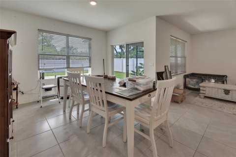 Villa ou maison à vendre à Deltona, Floride: 3 chambres, 158.49 m2 № 2097602 - photo 8