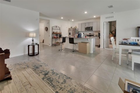 Villa ou maison à vendre à Deltona, Floride: 3 chambres, 158.49 m2 № 2097602 - photo 5