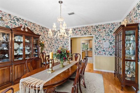 House in Haines City, Florida 5 bedrooms, 477.52 sq.m. № 424948 - photo 16