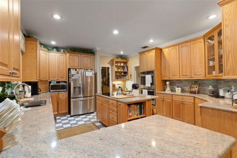 House in Haines City, Florida 5 bedrooms, 477.52 sq.m. № 424948 - photo 23