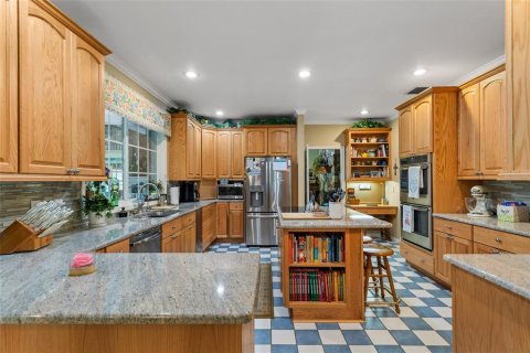 House in Haines City, Florida 5 bedrooms, 477.52 sq.m. № 424948 - photo 22