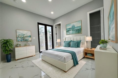 House in Cutler Bay, Florida 5 bedrooms, 438.22 sq.m. № 1457647 - photo 6