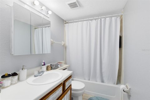 Купить кондоминиум в Киссимми, Флорида 4 комнаты, 85.28м2, № 1572814 - фото 11