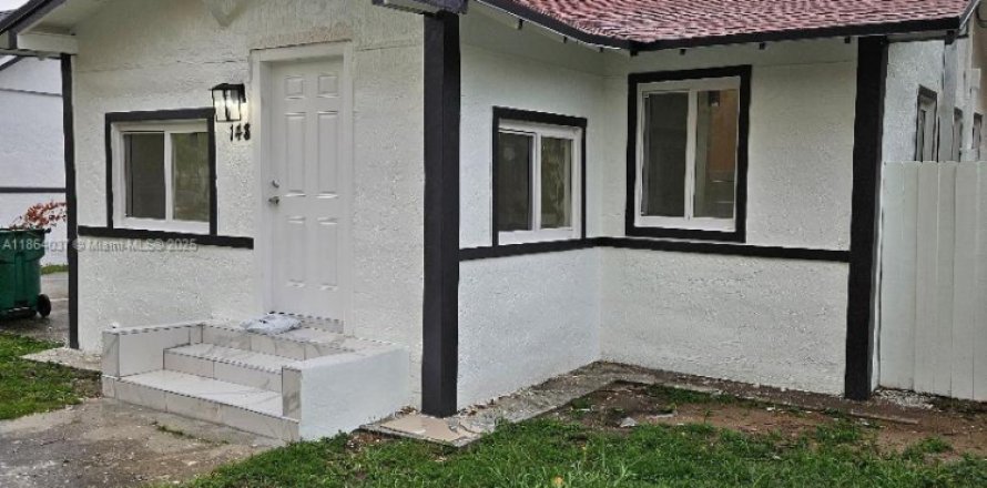 Villa ou maison à Miami, Floride 3 chambres, 160.54 m2 № 1892688