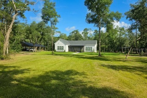 Villa ou maison à Silver Springs Shores, Floride 2 chambres, 184.69 m2 № 2398742