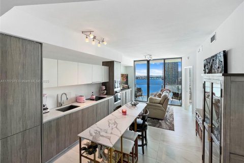 Купить кондоминиум в Майами, Флорида 1 спальня, 73.39м2, № 1958748 - фото 8