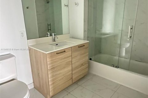 Condo in North Miami Beach, Florida, 2 bedrooms  № 1850771 - photo 18