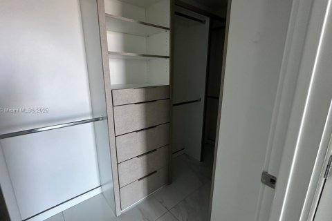 Condo in North Miami Beach, Florida, 2 bedrooms  № 1850771 - photo 20