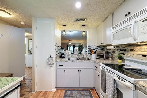 Condominio en venta en Port Richey, Florida, 2 dormitorios, 88.63 m2 № 2199903 - foto 6