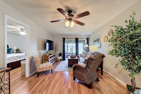 Condominio en venta en Port Richey, Florida, 2 dormitorios, 88.63 m2 № 2199903 - foto 9
