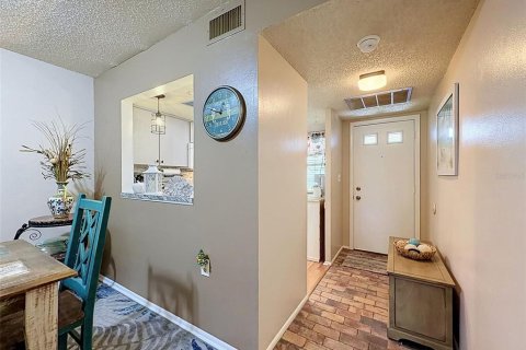Condominio en venta en Port Richey, Florida, 2 dormitorios, 88.63 m2 № 2199903 - foto 3