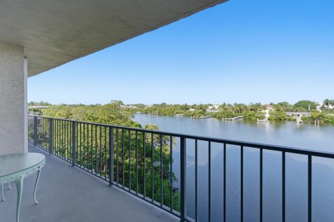 Condo in South Palm Beach, Florida, 2 bedrooms № 2083348 - photo 27