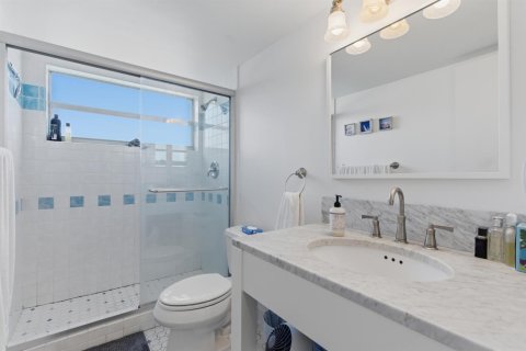 Condo in South Palm Beach, Florida, 2 bedrooms № 2083348 - photo 24