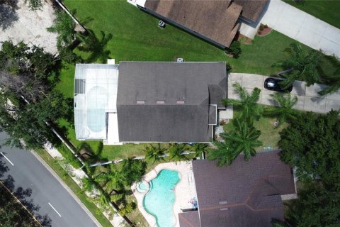 House in Kissimmee, Florida 4 bedrooms, 145.95 sq.m. № 1873608 - photo 28