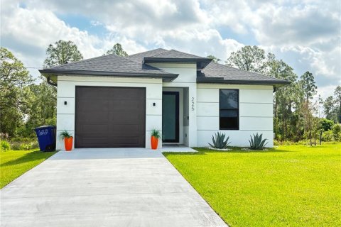 Villa ou maison à Lehigh Acres, Floride 3 chambres, 112.23 m2 № 2406710