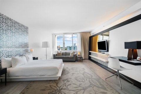 Condo in Miami Beach, Florida  № 1947221 - photo 2