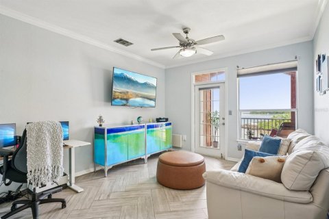 Condo in Tampa, Florida, 1 bedroom  № 1904336 - photo 10