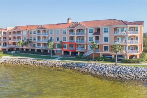 Condo in Tampa, Florida, 1 bedroom  № 1904336 - photo 13