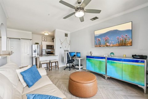 Condo in Tampa, Florida, 1 bedroom  № 1904336 - photo 12