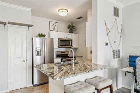 Condo in Tampa, Florida, 1 bedroom  № 1904336 - photo 7