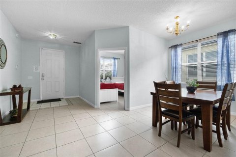 Casa en venta en Davenport, Florida, 7 dormitorios, 288.18 m2 № 1716909 - foto 4