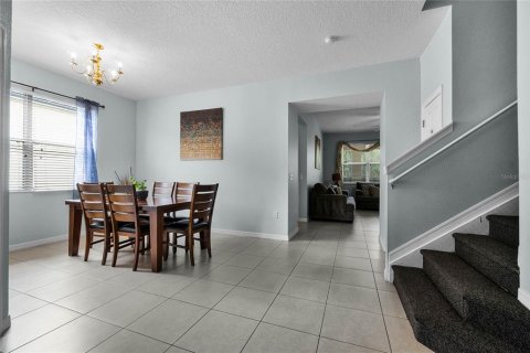 Casa en venta en Davenport, Florida, 7 dormitorios, 288.18 m2 № 1716909 - foto 5