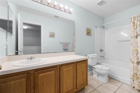 Casa en venta en Davenport, Florida, 7 dormitorios, 288.18 m2 № 1716909 - foto 27
