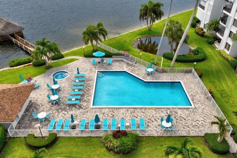 Copropriété à vendre à Hypoluxo, Floride: 3 chambres, 166.02 m2 № 2413020 - photo 13