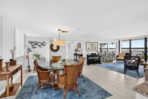 Copropriété à vendre à Hypoluxo, Floride: 3 chambres, 166.02 m2 № 2413020 - photo 29
