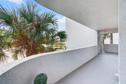 Copropriété à vendre à Hypoluxo, Floride: 3 chambres, 166.02 m2 № 2413020 - photo 18