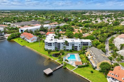 Condo à Hypoluxo, Floride, 3 chambres  № 2413020
