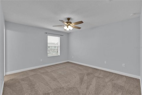 Townhouse in Winter Garden, Florida 3 bedrooms, 141.03 sq.m. № 2203409 - photo 5