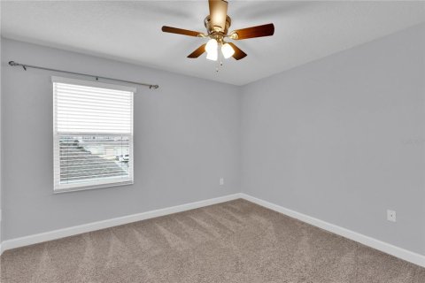 Townhouse in Winter Garden, Florida 3 bedrooms, 141.03 sq.m. № 2203409 - photo 9