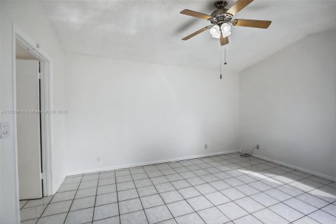 Casa en alquiler en Sunrise, Florida, 3 dormitorios, 135.64 m2 № 1875717 - foto 28