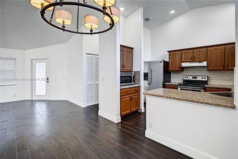 Casa en alquiler en Sunrise, Florida, 3 dormitorios, 135.64 m2 № 1875717 - foto 23