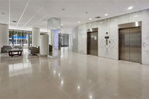 Купить кондоминиум в Авентура, Флорида 2 спальни, 121.52м2, № 2045532 - фото 4