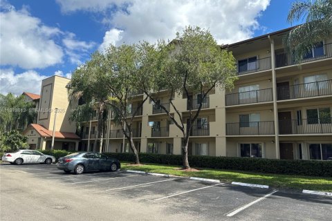 Copropriété à louer à Pembroke Pines, Floride: 2 chambres, 105.63 m2 № 2046401 - photo 20