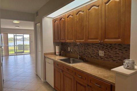 Copropriété à louer à Pembroke Pines, Floride: 2 chambres, 105.63 m2 № 2046401 - photo 8