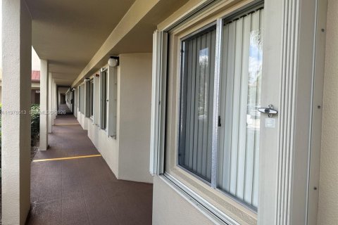 Copropriété à louer à Pembroke Pines, Floride: 2 chambres, 105.63 m2 № 2046401 - photo 22