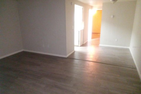 Appartement à louer à Gainesville, Floride: 1 chambre, 55.74 m2 № 1858341 - photo 2